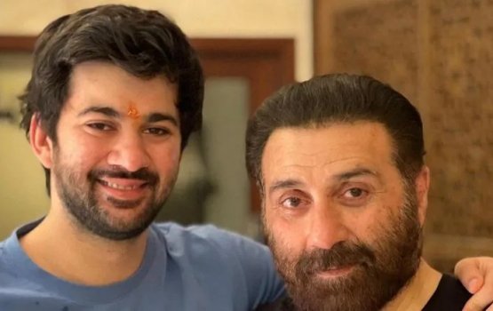 Sunny Deol eg dharifulhu Karan kaiveni kuranee