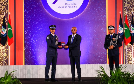 Dhaawood ah medal dhin mahsala Raees ah