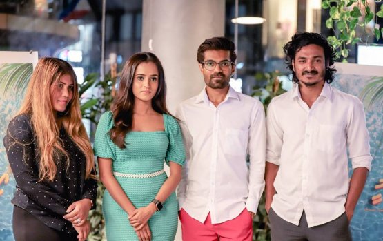 Azhaan ge furathama feature film 