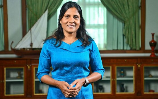 Zinmaadhaaru bayakah kudakudhin vaanee efadha furusathuthah fahikohdheegen: Fazna