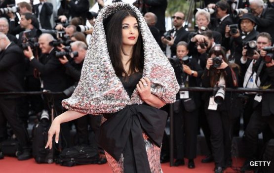 Cannes festival gai Aishwarya laigen huri hedhumah ethah baegge furassaara
