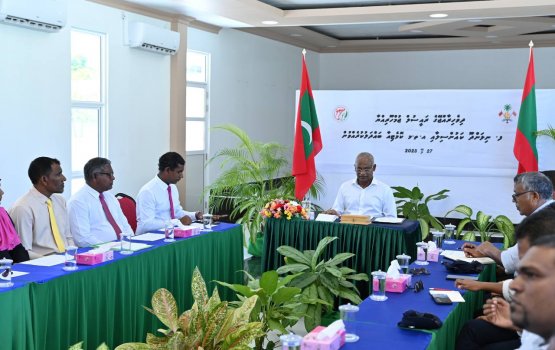 Nilandhoo rayyithun beynunvaa haiykameh raees Solih aai hissaakoffi