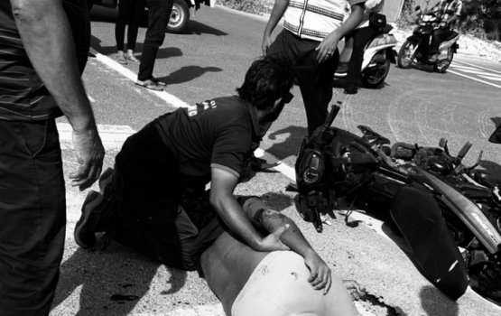 Bahakaai cycle eh jehi hingi accident gai aniyaavi zuvaanaa Ventilator gai 