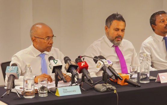 Muizzu ge sarukaarugai Democrats baiverivaane: Hassan