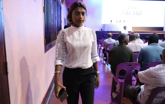 Siyaasee muvahzafunge adhadhu majileehun faas kuran jehey gothah islaaheh!