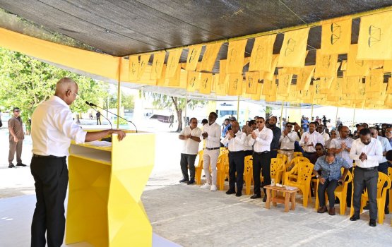 Mi mas nimeyiru 2 Komandoo gulhuvaalaa nimeyne, 300 housing unit alhaidheynan: Raees