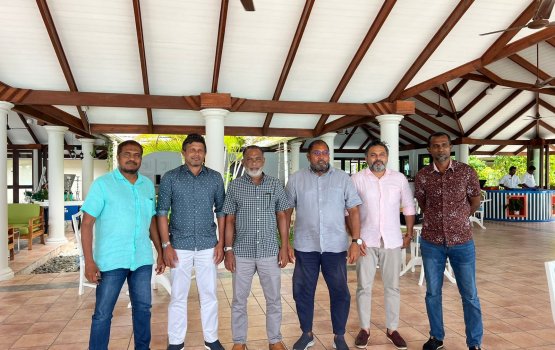 Idhikolhu leadershipun Gasim aa badhdhal koffi