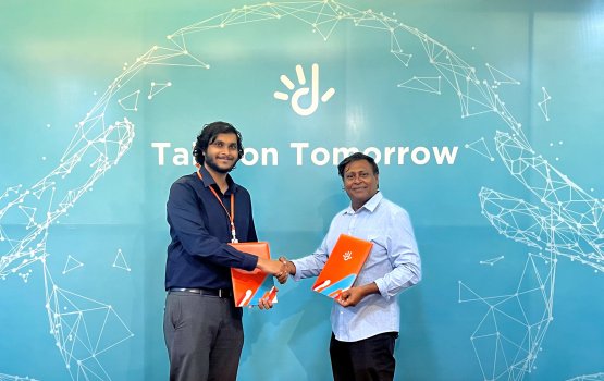 Club Maldives mi aharu ge digital partner akah dhiraagu!