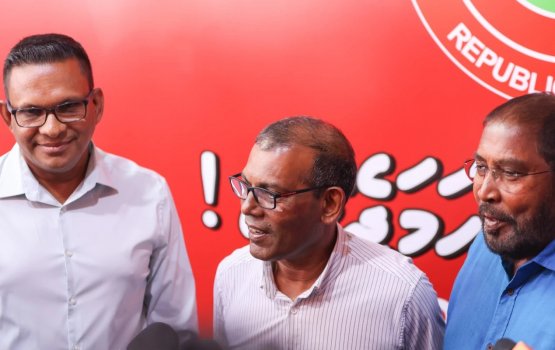 1 Candidate aku neren Nasheed aa Gasim aa Nazim ebbas vejje