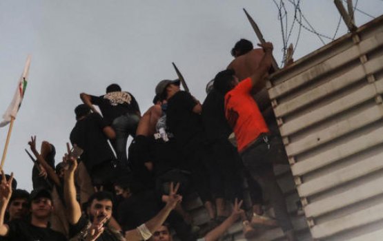 Quran endhumaa dhekolhu hedhumuge gothun Iraq in Sweden ge ambassador fonuvailaifi  