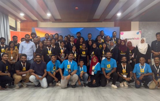 Dhiraagu aai sparks hub in leen startup maldives workshop kaamiyaabu kamaa eku ninmaalaifi