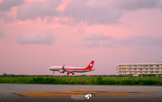 7 Aharuge medhukendumakah fahu Sichuan Airlines ge dhathuru thah raajje ah fashaifi
