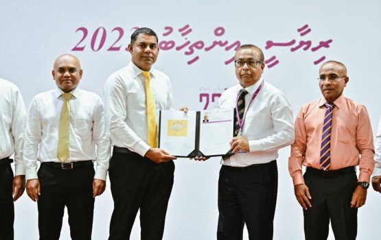 Raees Solih ge Candidacy form elections commission ah hushahalhaifi