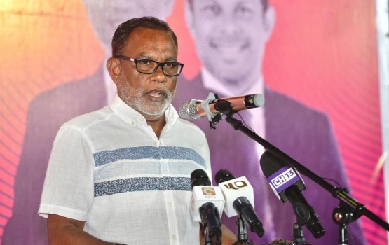 E pendrive aa gulhigen AbdulRaheem  Raees Yameen ah rahdhdhu dhevvaifi