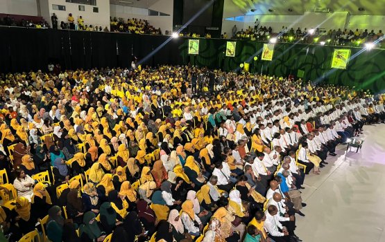 Raajjeygai EXIM finance libeynegoi hedhumah raees ge vaudhu