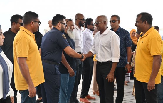 Thinadhoo gai International Airport alhaidhehvaane kamah raees vaudhuvevadaigenfi
