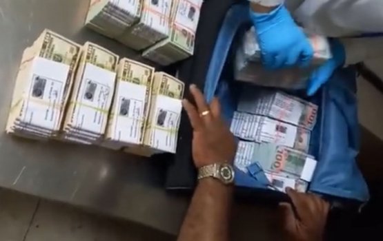 Ethere kuri dollar thakakee bank ehge beynumah genai faisaa: Customs