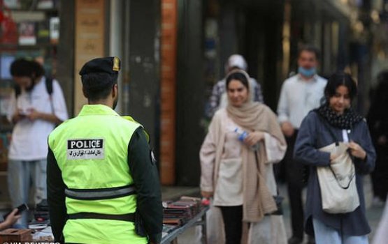 Iran ge anhenun burugaa naalhaa nama 10 aharah jalah 