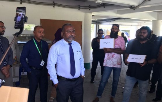 L. Gan in dhookuraa 400 goatheege registry dheyn rashu council in ninmaifi