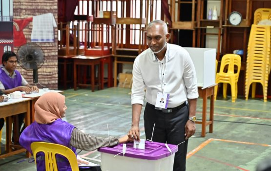 Idhikolhu candidate Dr. Muizzu vote lavvaifi