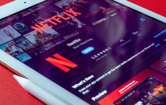 Annekkaa ves Netflic ge subscription fee bodu kuranee