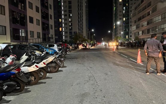 Hiya flat gai meehakah thoonuehchakun hamalaadhee zaham kollaifi