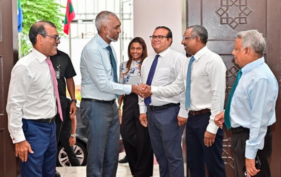 Inthihaabee Raees Muizzu huvaa kurevvun November 17 vana dhuvahu haveeru jumhooree maidhaanugai