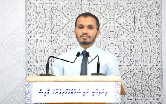 Ministry thakuge dhashuga huri idhaaraa thakah siyaasee nufoozu vaiykan faahaga vey: Firzul