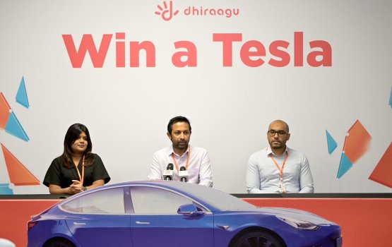 Dhiraagun  mifaharu dhenee Tesla car eh dhenee