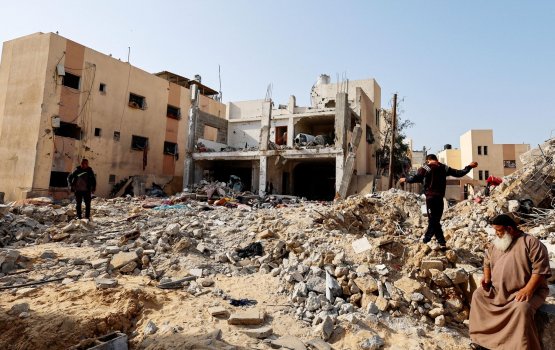 Bon elhun huttaalaifi nama raheenu koffaivaa meehun dhookohlaane kamah hamaas in bunefi