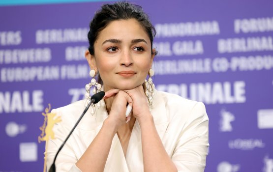 Dharifulhu foruvaigen noolhen, fena vaguthu jehuneemaa fenaane: Alia