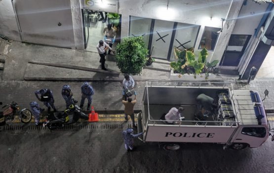 RDC in loryy eh ge thakethi fuluhun ge belumuge dhashan gengosfi