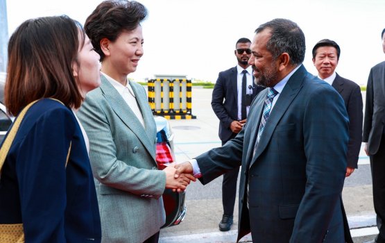 Dr. Muizzu huvaa kuravva rasmiyyaathah China ge mandhoobu raajje vadaigenfi