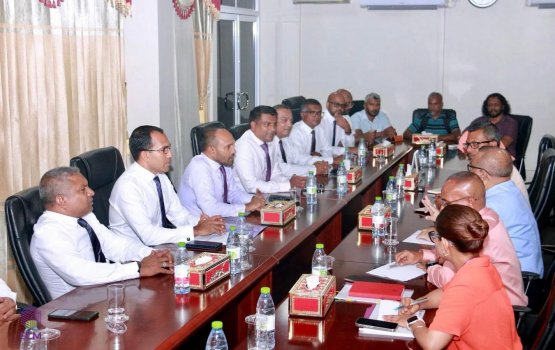 Yameen ge aa party, pnf ufehdhumuge huhdha ah Ec ga edhijje