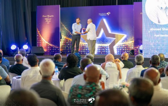 MACL ge muvazzafegge agu vazan koh award dheefi