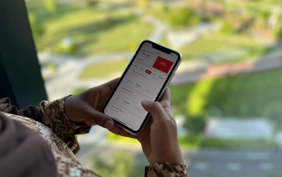 Achaa prepaid aa eku i phone 15 pro hoadhumuge furusath