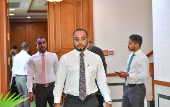 Dharanivefa vanikoh dhaulathuge veringe musaara thah bodu kuranee!