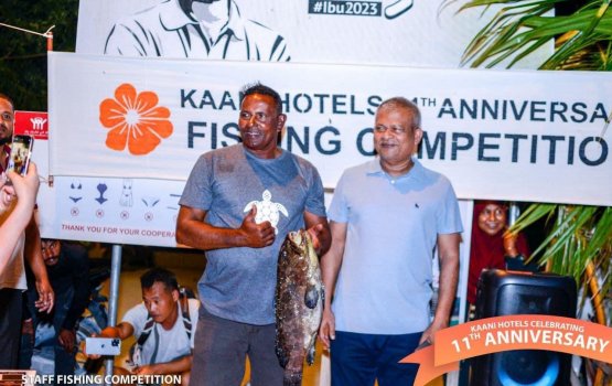 Kaani hotels ge 11 vana aharee dhuvas kula gadha koh faahaga koffi