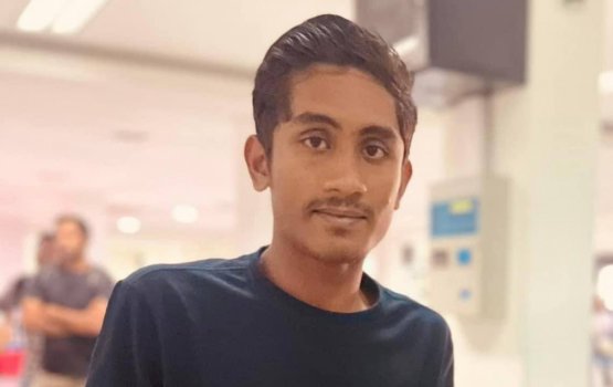 Naish hoadhan bodu sarahadhdheh balaifi, adhives hoadhumuge masakkai kuriah