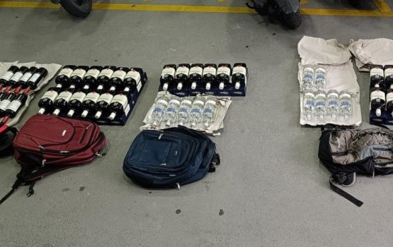 Madunnukoh dhiya car akun 53 ban'guraa fulhithakaa eku 2 meehaku hayyaru koffi