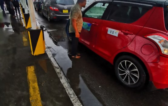 Taxi ah kujjaku hodulevumun 1000 rf nagaifi