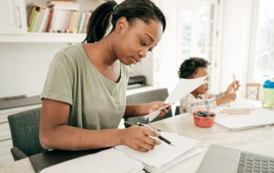 Vazeefa ah dhamun dharin tharubiyyathu kuraa mainbafain samaaluvaanvee baeh kanthah!