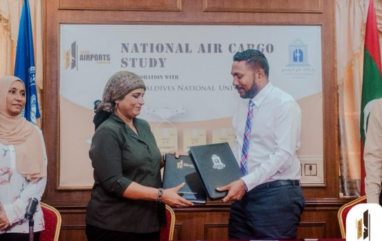 Mulhi rajje ah cargo fonuvumaa gulhey dhiraasaa eh hadhany