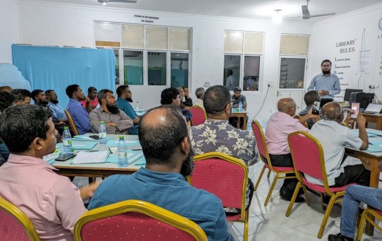 Ithuru thamreen ah 20 imaamun Makkah ah fonuvanee