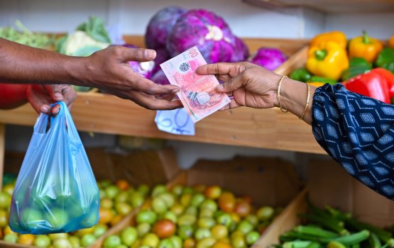 Bangurootu vumuge biraa eku 3 dharaja dhah koh Fitch in 