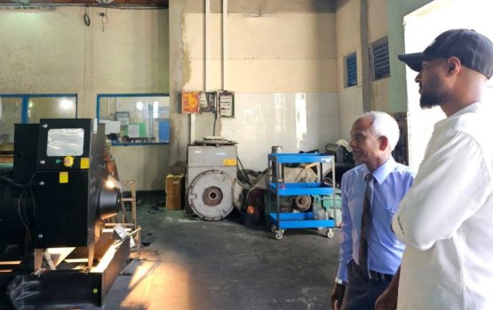 Fuvahmulakah engine gendhan FENAKA in kuri beykaaru kharadhah 225,000 rf