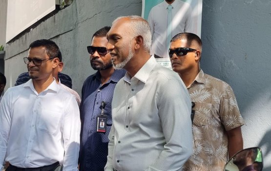 Hassan shiyam ge supporterunge shakuvaa thah raees ah bandunkollaifi