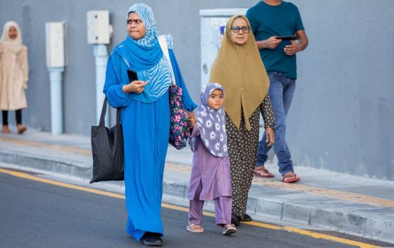 Rahimuge gulhun dhemehettumuge maai kamaai ekamuge heyo asaru