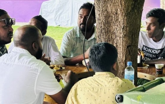 Holhudhoo eid faahaga kurun mi faharu ves feshenee eid sayakun