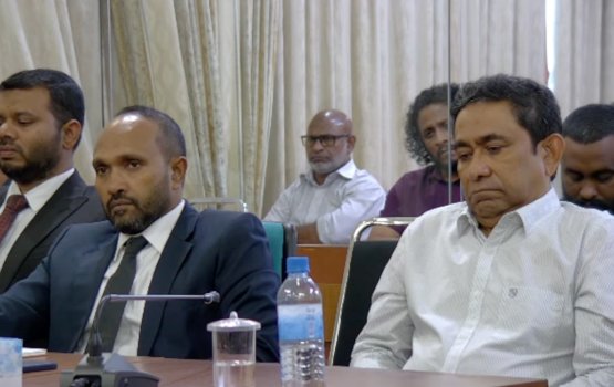 Criminal court ge hukum baathil, Raees Yameen minivan vejje